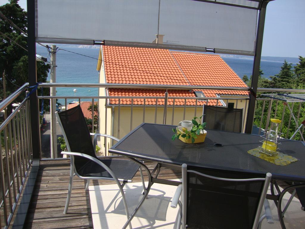 Apartments Ilona Novi Vinodolski Exterior photo