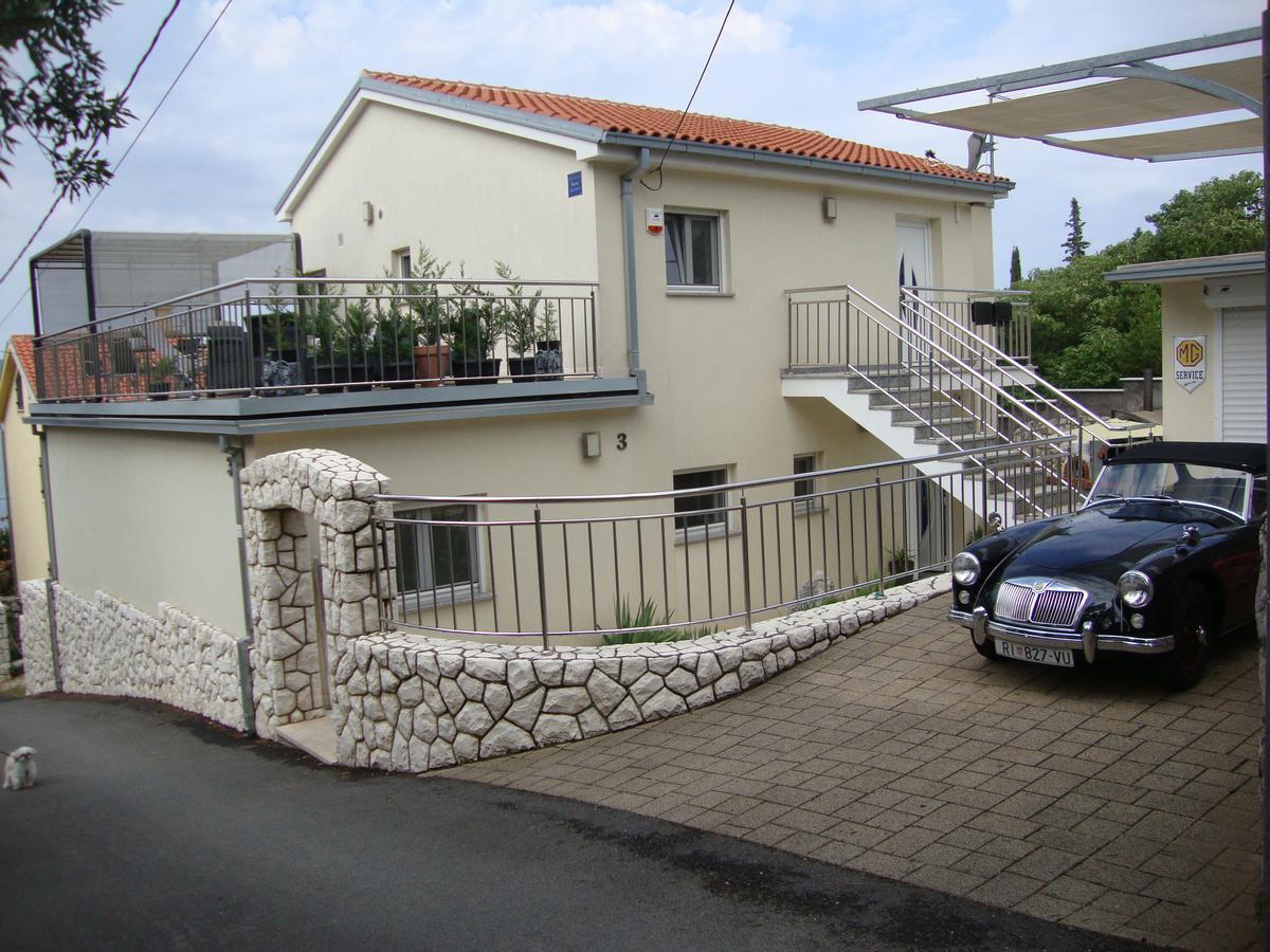 Apartments Ilona Novi Vinodolski Exterior photo